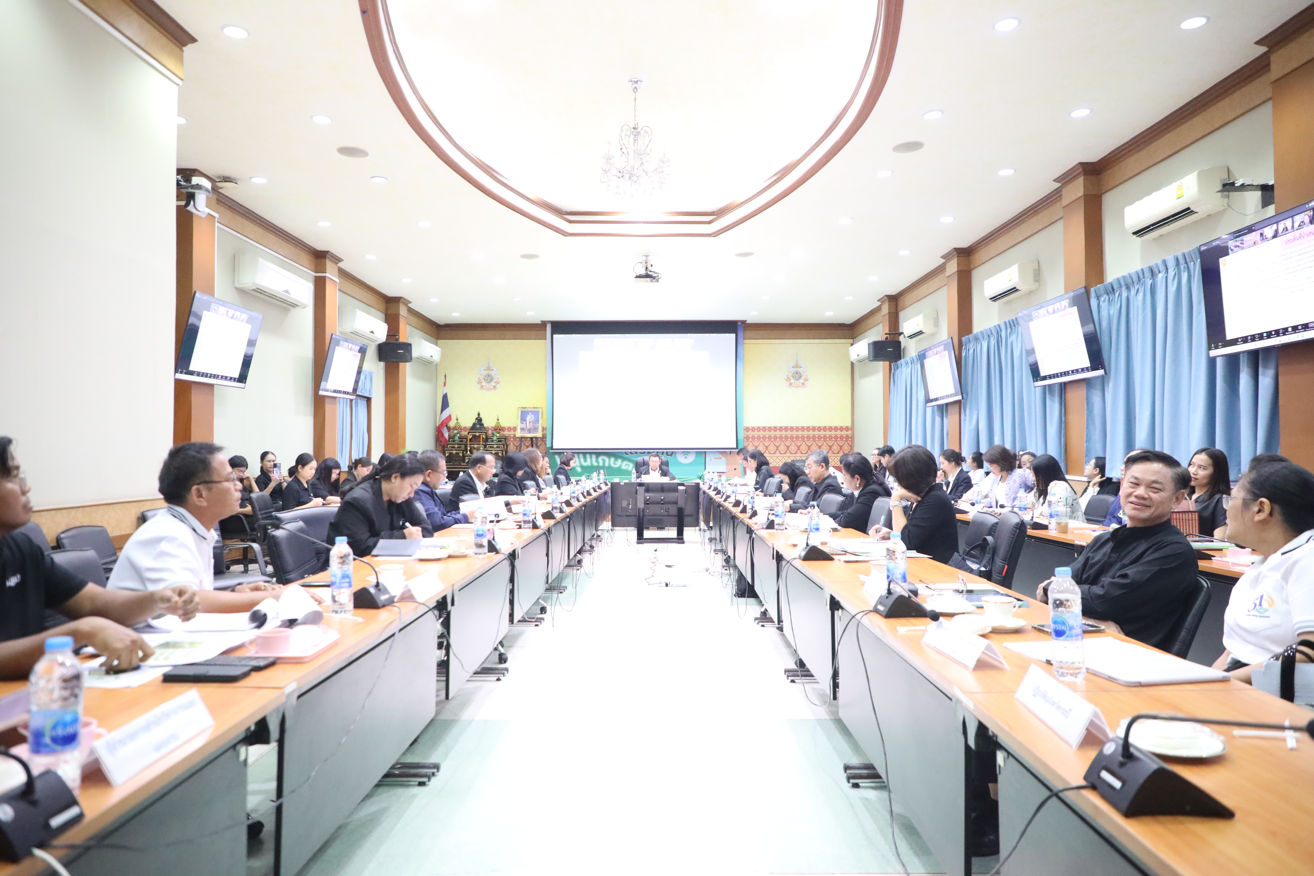 title - ส.ป.ก. ขับเคลื่อนกองทุนการปฏิรูปที่ดิน พิจารณาโครงการพัฒนาพื้นที่เพื่อเกษตรกรทั่วประเทศ